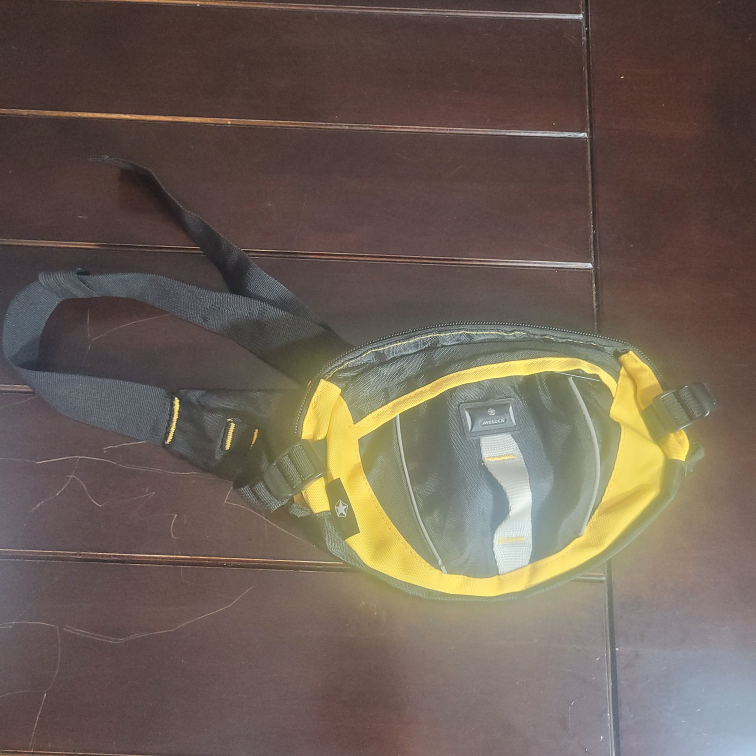 Mellerud Black & Yellow Fanny Pack