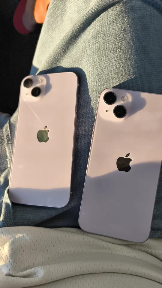 New iPhone 14 Plus 100% battery ! 128Gb! thumbnail