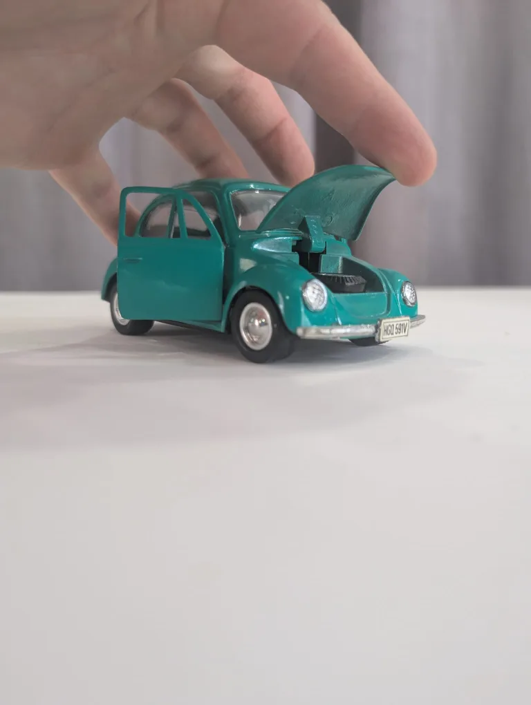 Volkswagen Beetle Toy Car - Green thumbnail