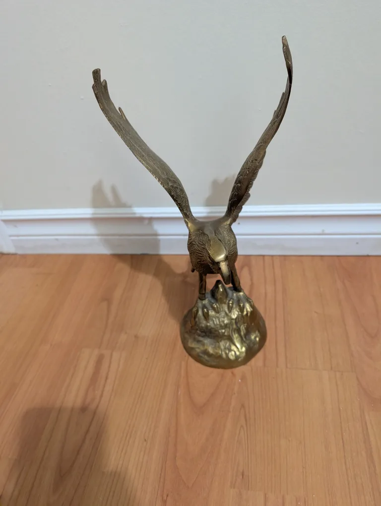 Brass Eagle Statue thumbnail