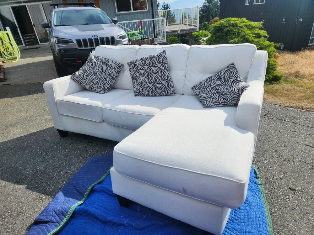 White Sectional Sofa with Chaise Lounge thumbnail