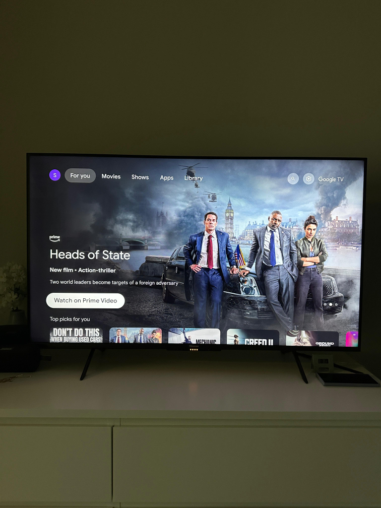 Hisense - 50'' Smart 4K ULED Google TV- Quantum Dot Technology - photo 2