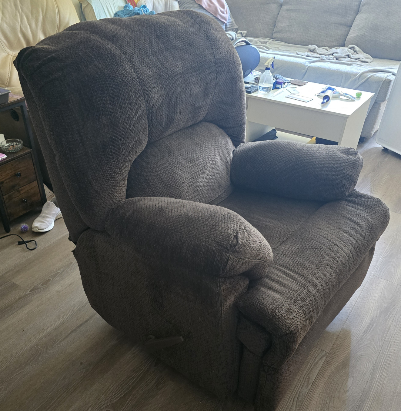 Brown Fabric Recliner Armchair - photo 3