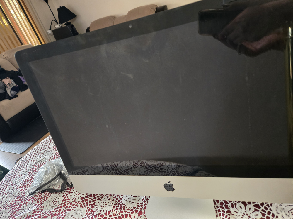 iMac 21.5-inch please read description - photo 2