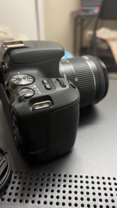 Canon SL2 DSLR + 18–55mm & 50mm Lens + Charger - photo 3