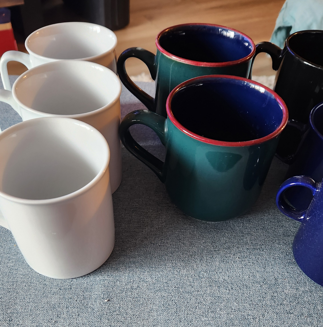 Assorted Colourful Ceramic Mugs 10pcs - photo 2