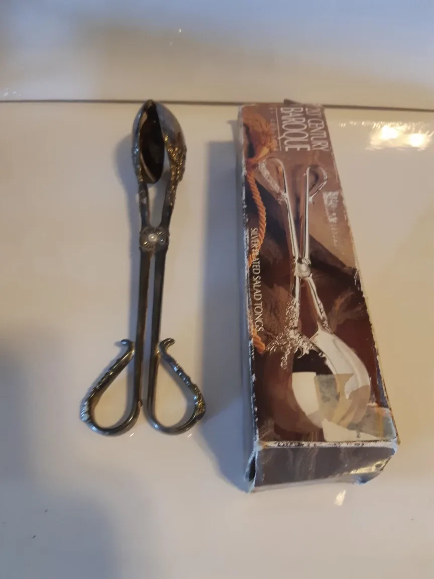 21st Century Baroque Silver-Plated Salad Tongs thumbnail