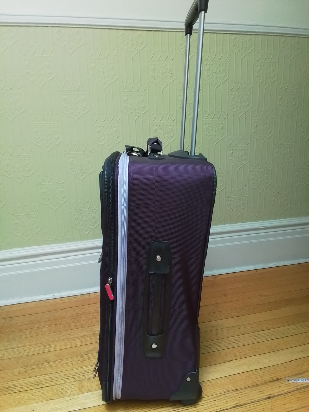 Swiss Gear Rolling Suitcase - photo 3