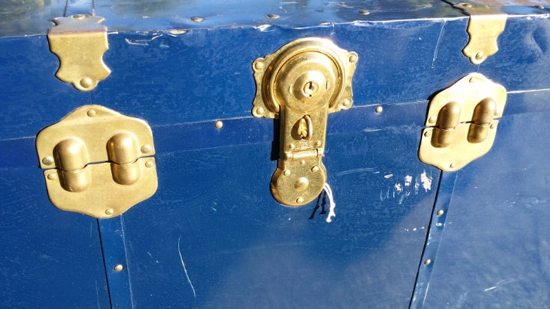 ☆☆☆ LARGE VINTAGE BLUE STEAMER TRUNK/CHEST!! ☆☆☆ - photo 3