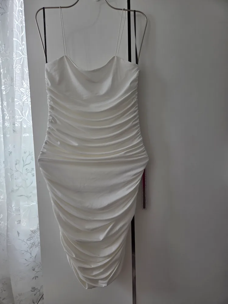 White Ruched Bodycon Dress image indicator(3)