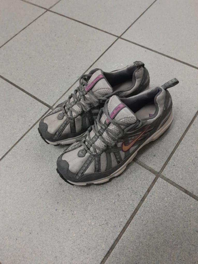 Nike Trail Acute 3 Running Shoes Size 8.5 thumbnail