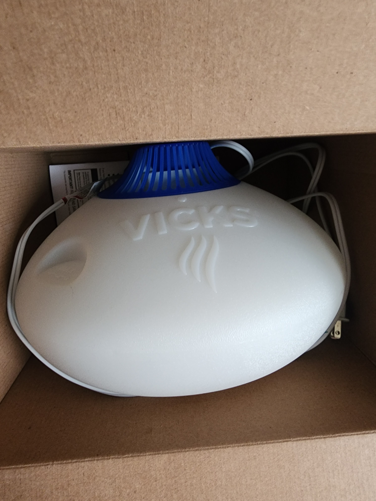 Vicks Warm Steam Vaporizer - Like New - photo 3