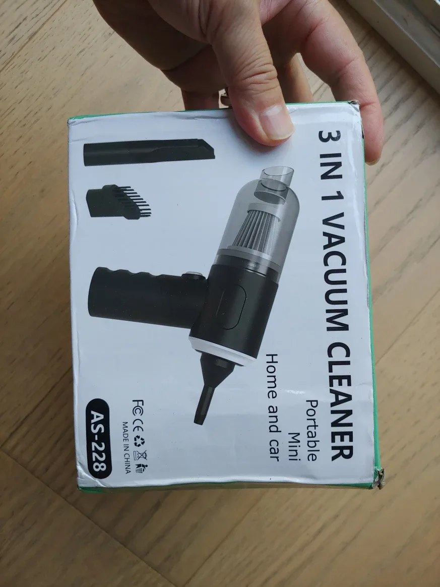 Multiple Function Vacuum Cleaner and Dust Blower 2 in 1 thumbnail