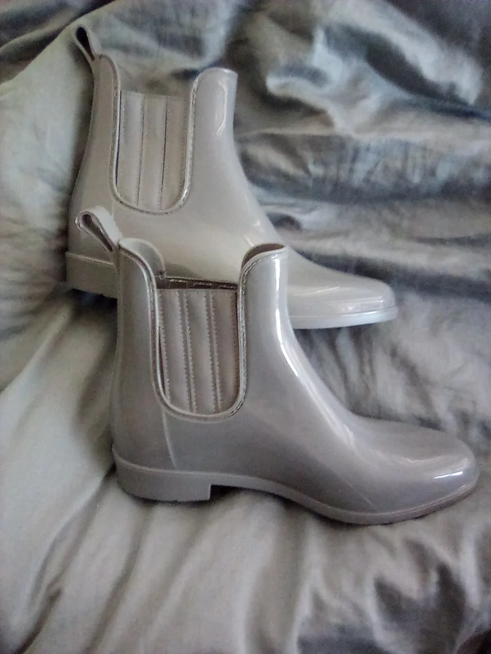 Joe Fresh Grey Rubber Ankle Boots (Size 9)! 👢 thumbnail