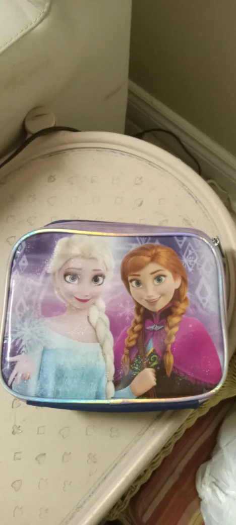 Frozen Elsa & Anna Lunch Bag 🇨🇦 thumbnail