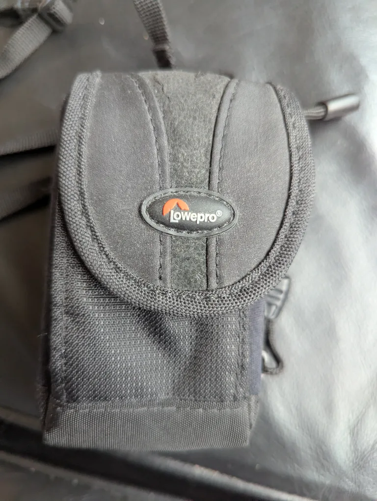 Lowepro Camera Lens Case - Black thumbnail