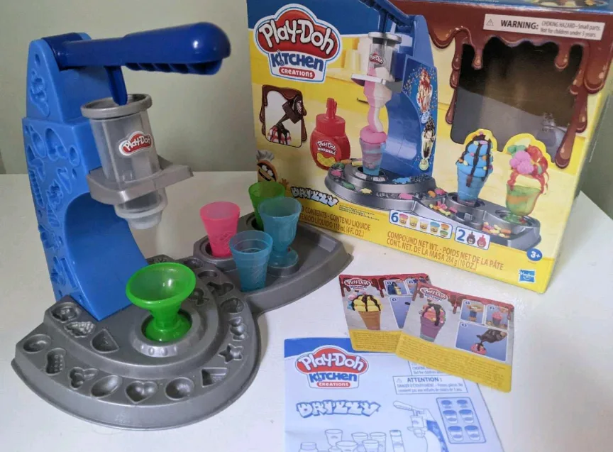 Play-Doh Kitchen Creations Drizzy Ice Cream Set thumbnail