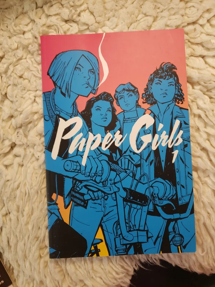Paper Girls Vol. 1 by Brian K. Vaughan 🇨🇦 thumbnail