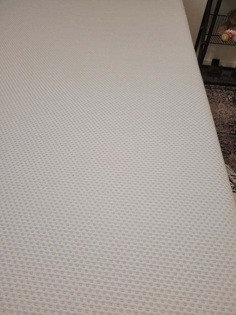 Zinus Mattress - Queen Size - photo 3