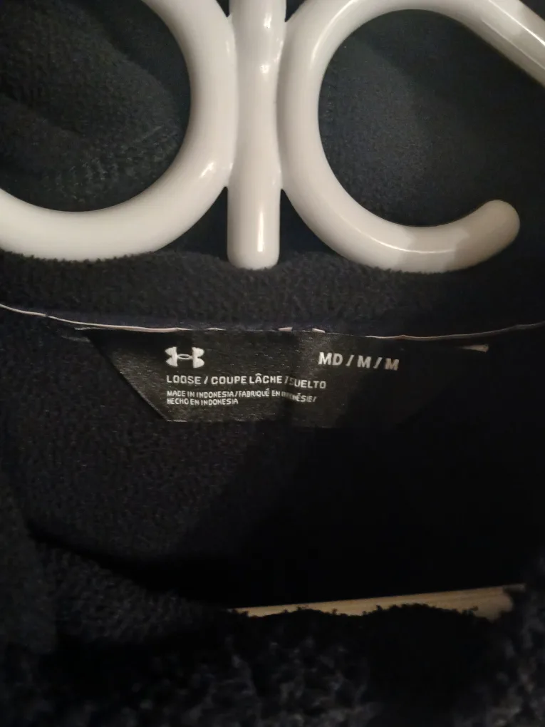 Under Armour black sherpa hoodie, size medium (M) image indicator(4)