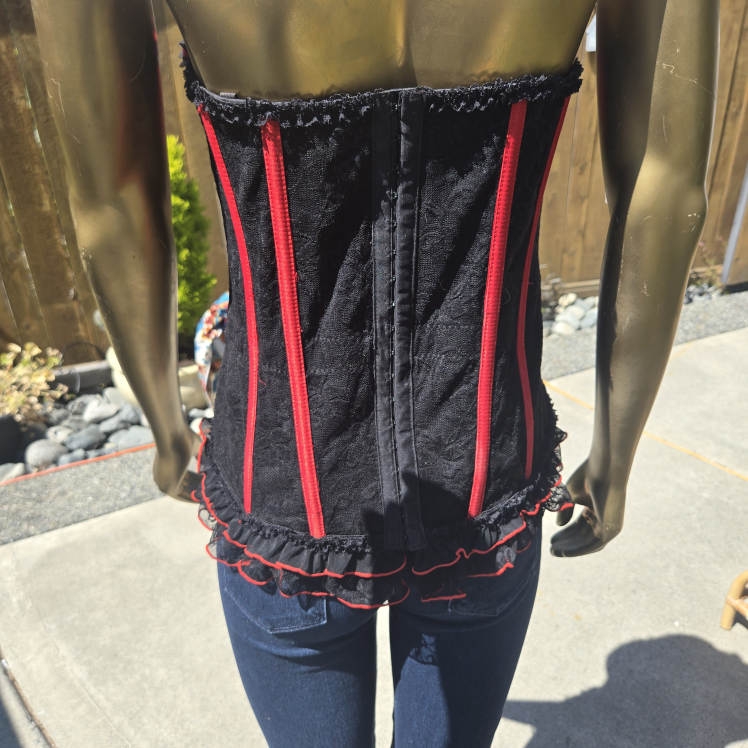 Red Satin and Black Lace Ribbed Corset Size XL - photo 5