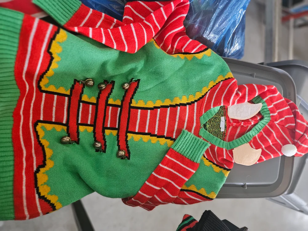 Christmas in July, Ardene Elf Christmas Sweater - Size M thumbnail