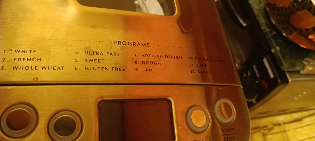 Cuisinart CBK-110C Compact Automatic Bread Maker image indicator(3)