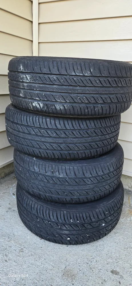 205/55R16 85V Used Tires - Set of 4 thumbnail