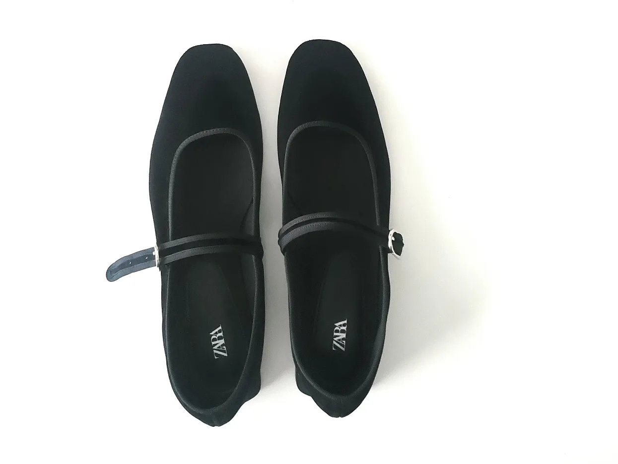 Zara Black Flats - Size 42 image indicator(7)