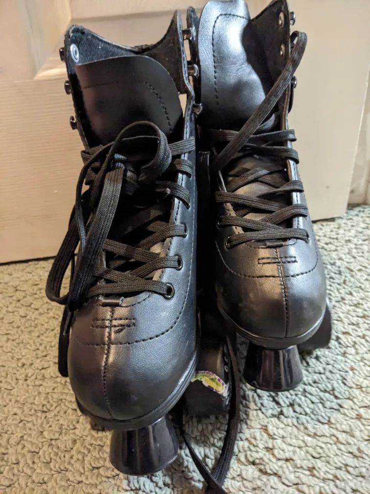 Skate Gear Black Roller Skates - Size 5 thumbnail