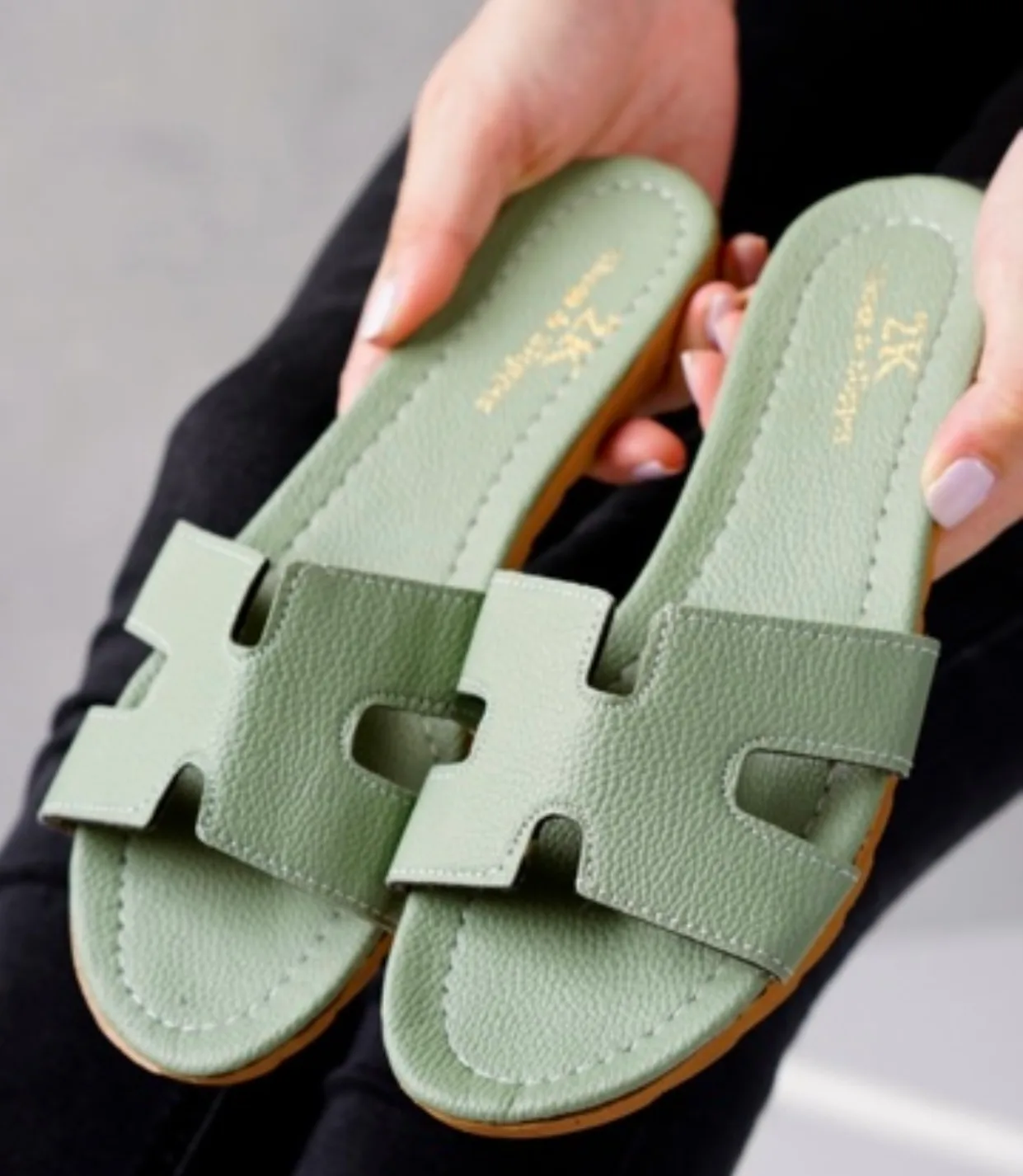 women Fashions Green Sandals thumbnail
