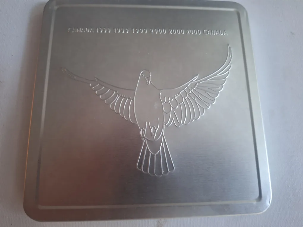 1999-2000 Canada Post Millennium Keepsake Stamps & Coin  Set image indicator(3)