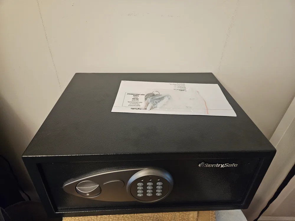Safe - SentrySafe - Black X075 - 0.7 cu.ft. thumbnail