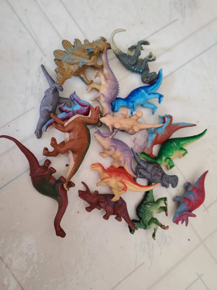 Dinosaur Toy Figures thumbnail