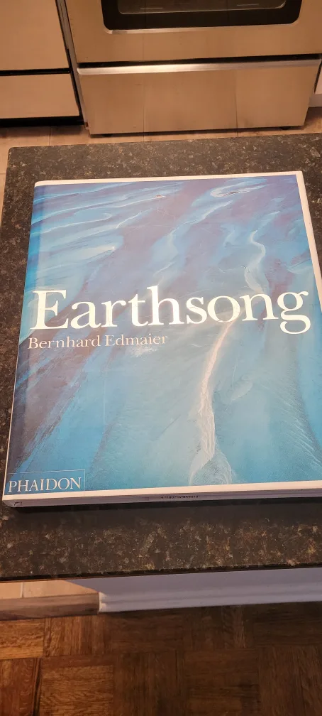 Earthsong by Bernhard Edmaier 🇨🇦🍁 thumbnail