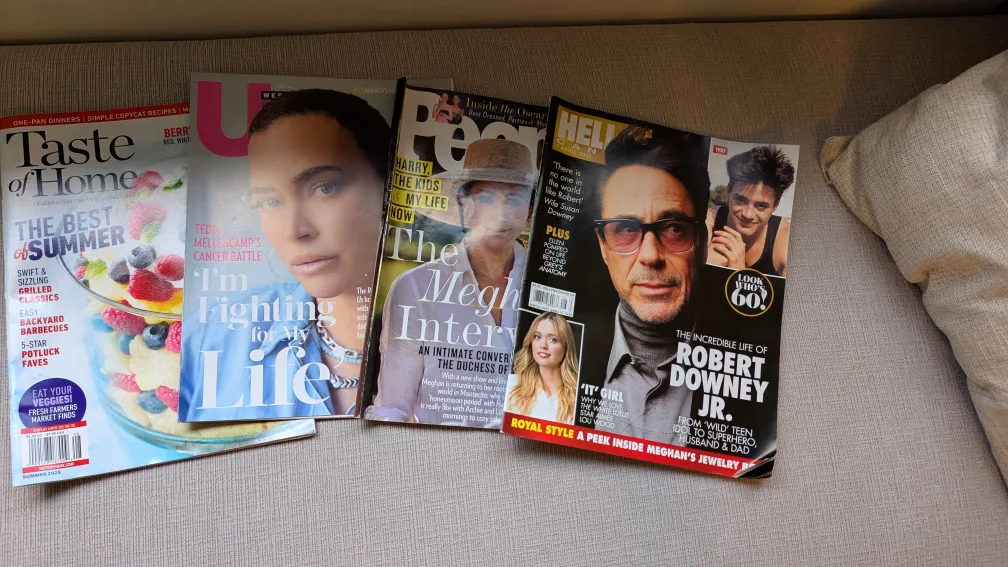 Variety of Magazines (4) thumbnail