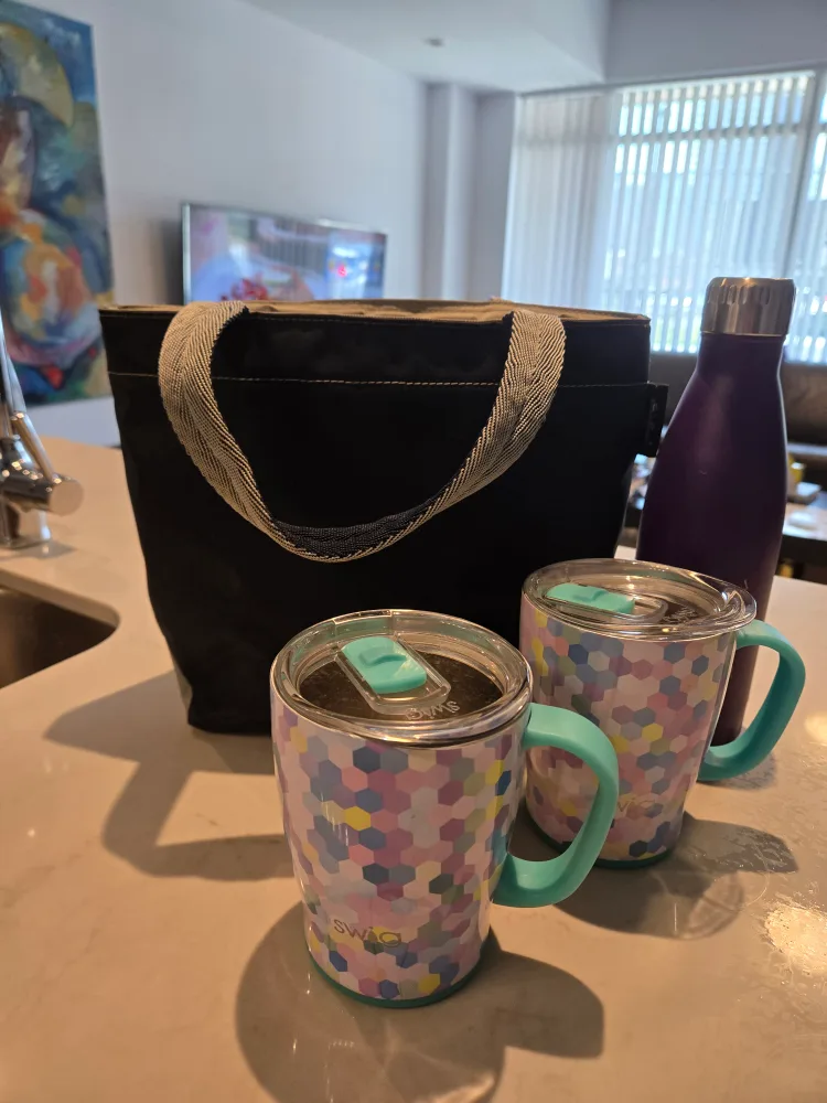 Swig Mugs, Eddie Bauer Bottle & Lunch Bag thumbnail