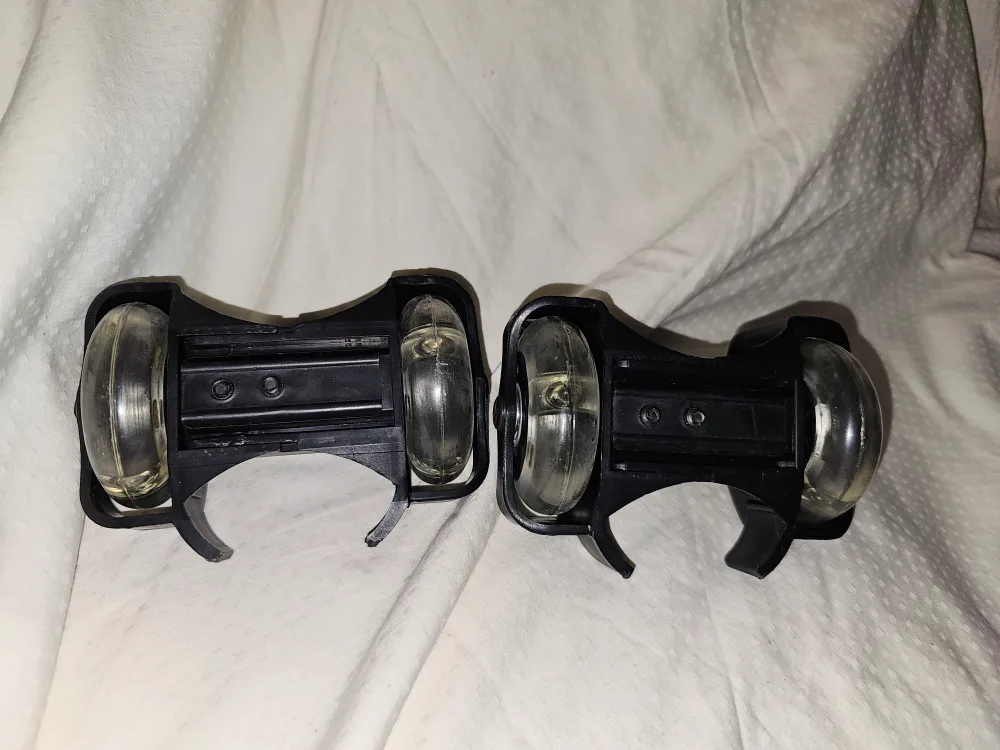 NEW Heels Wheels Light Up Wheels image indicator(2)