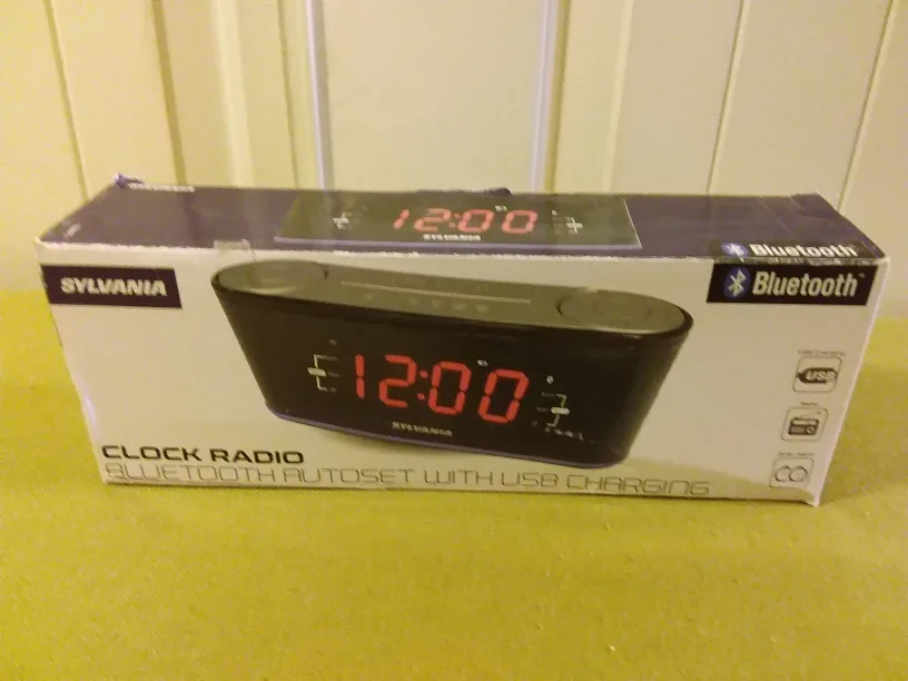 Sylvania Bluetooth Clock Radio 📻  🎶 🆕 🇨🇦 thumbnail