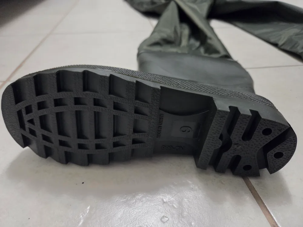 Bushlite Chest Wader Size 9 image indicator(5)