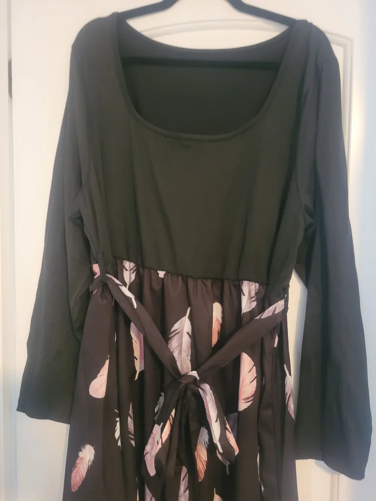 Plus Size Print Dress image indicator(2)