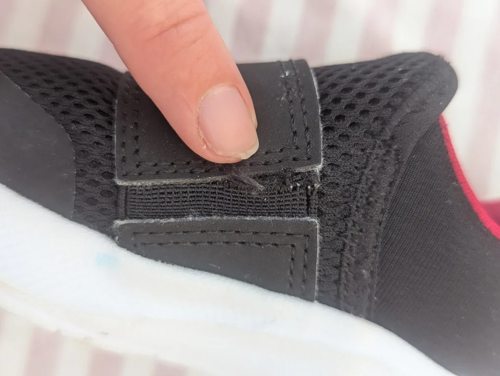 Kids' Athletic Works Sneakers - Size 7 image indicator(5)