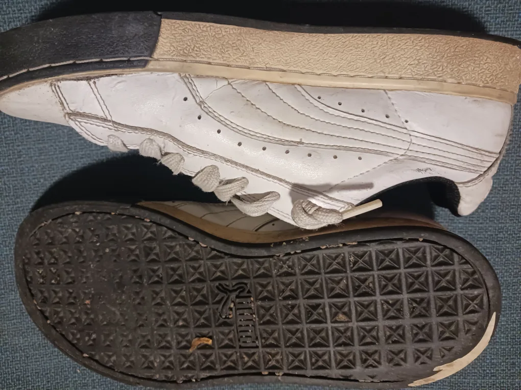 Puma Lifestyle White Sneakers - US 9 image indicator(2)