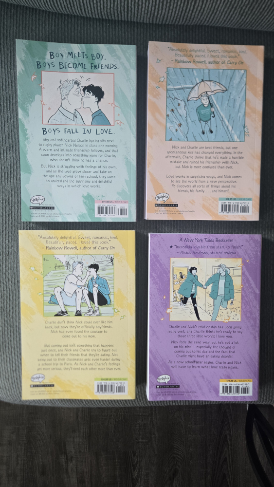 Heartstopper Volumes 1-4 - photo 4