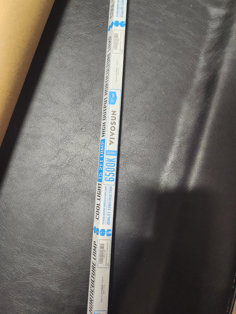 YIVOSUN T5 2FT 24W 6500K Grow Light