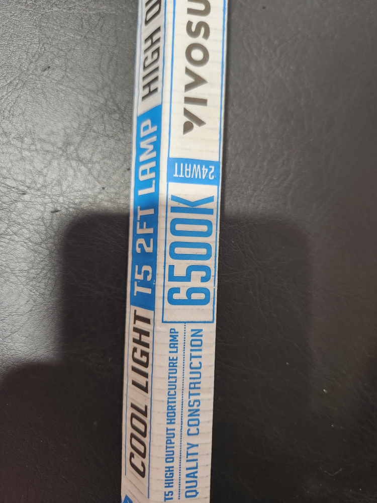 YIVOSUN T5 2FT 24W 6500K Grow Light - photo 3