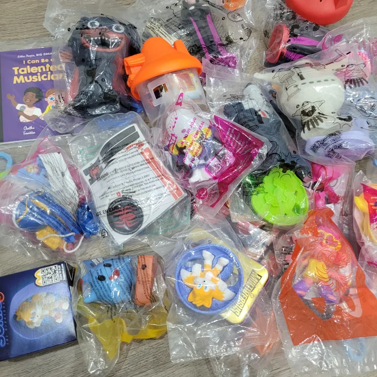 37pcs Lot McDonald's Toy image indicator(4)