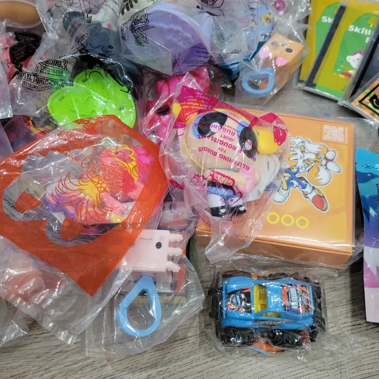 37pcs Lot McDonald's Toy image indicator(5)