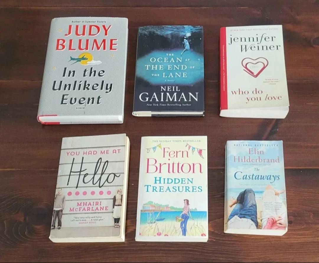 Free! Lot of 6 Novels: Blume, Gaiman, Weiner & More 🇨🇦 thumbnail