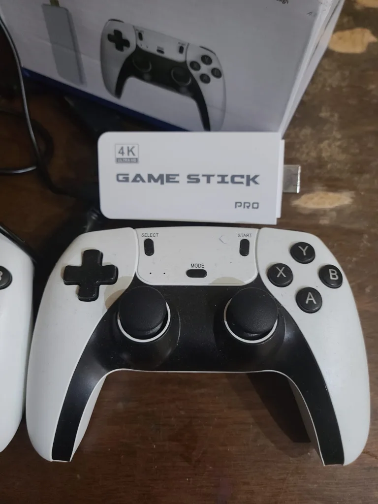 🥕 4K Ultra HD Game Stick Pro with 2 Wireless Controllers thumbnail